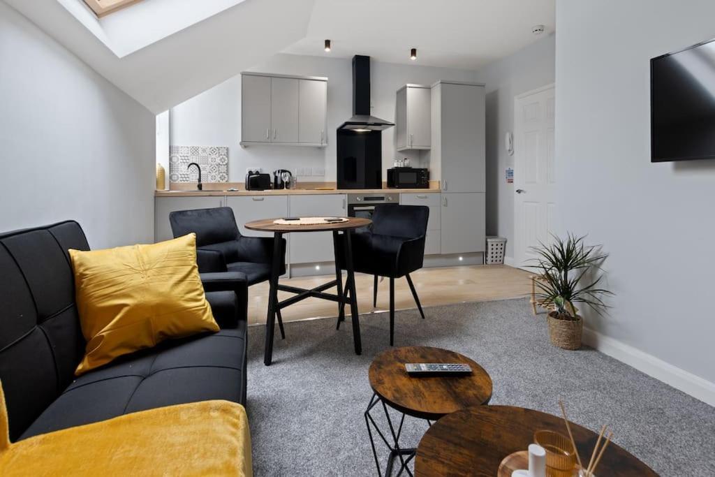 Modern Apartment Free Off Road Parking King Bed Suite 9 Nottingham Exteriér fotografie